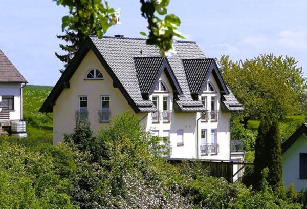 Gaestehaus Waldecker بوص المظهر الخارجي الصورة